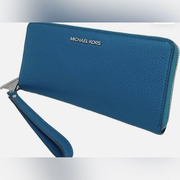 Michael Kors Jet Set Teal Leather 
Wallet/wristlet Clutch; NWOT - Picture 2 of 10
